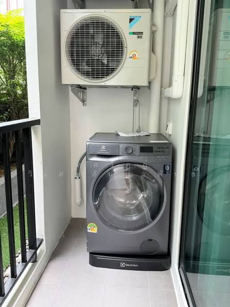 Notting Hill The Exclusive Charoen Krung, Bangkok, 77 Charoen Krung 93 Alley, Wat Prayakrai, Bang Kho Laem, Bangkok, 1 Bedroom, 30 sqm, Condo For Rent, by ทศวัฏฏ์ วิเศษสัมมาพันธ์, 500496128 - DDproperty.com