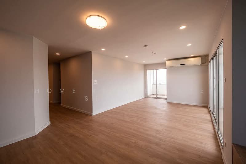 Sarin Place, Bangkok, Ratchadaphisek, Lat Yao, Chatuchak, Bangkok, 2 Bedrooms, 110 sqm, Condo For Sale, by HOME Real Estate Service, 500496154 - DDproperty.com