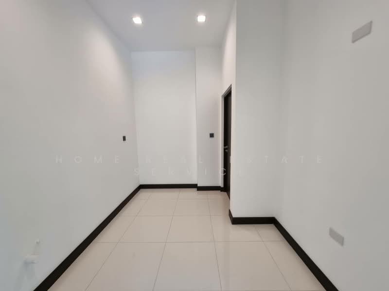 Grand Bangkok Boulevard Ratchaphruek-Rama 5, Nonthaburi, Bang Khun Kong, Bang Kruai, Nonthaburi, 4 Bedrooms, 451 sqm, Single Detached House For Sale, by HOME Real Estate Service, 500496170 - DDproperty.com