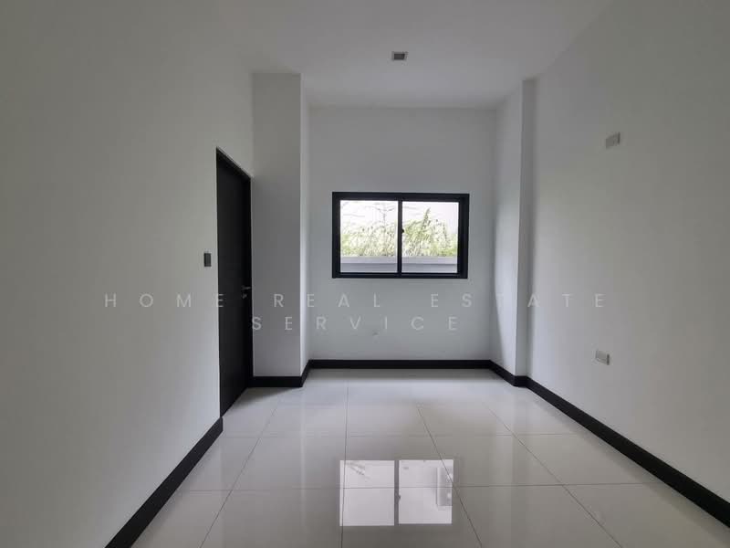 Grand Bangkok Boulevard Ratchaphruek-Rama 5, Nonthaburi, Bang Khun Kong, Bang Kruai, Nonthaburi, 5 Bedrooms, 563 sqm, Single Detached House For Sale, by HOME Real Estate Service, 500496189 - DDproperty.com