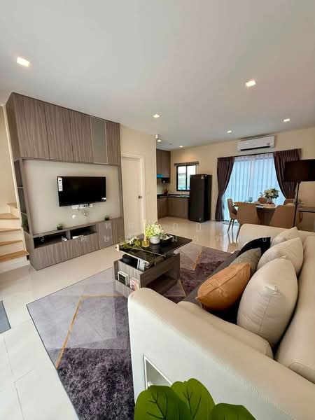 Eigen Rama 9, Bangkok, Soi Pattanakarn99, Chaloem Phrakiat Rama9 Road, Prawet, Bangkok, 3 Bedrooms, 182 sqm, Townhouse For Rent, by ทศวัฏฏ์ วิเศษสัมมาพันธ์, 500496193 - DDproperty.com