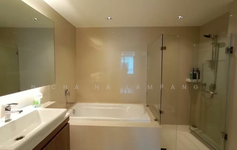 Vtara Sukhumvit 36, Bangkok, 118 Soi Saen Sabai, Phra Kanong, Khlong Toei, Bangkok, 2 Bedrooms, 65 sqm, Condo For Sale, by Nicha Na Lampang, 500496215 - DDproperty.com