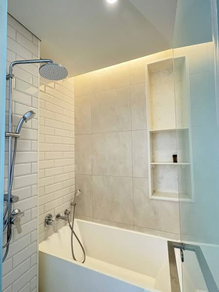 Wyndham Garden Bangkok Sukhumvit 42, Bangkok, 19 Soi Sukhumvit 42, Phra Kanong, Khlong Toei, Bangkok, 2 Bedrooms, 52 sqm, Condo For Rent, by ทศวัฏฏ์ วิเศษสัมมาพันธ์, 500496220 - DDproperty.com