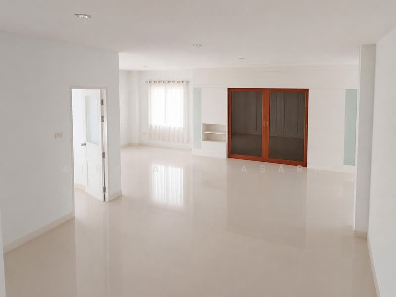 Mu Ban Chom Phloen Ville Rd, Bangkok, Bang Kae Nua, Bang Khae, Bangkok, 4 Bedrooms, 250 sqm, Single Detached House For Rent, by Airada Parasarn, 500496222 - DDproperty.com