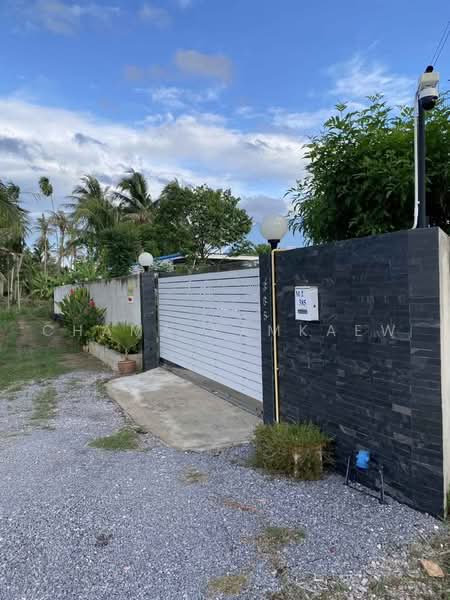2-BR House, Prachuap Khiri Khan, Pak Nam Pran, Pran Buri, Prachuap Khiri Khan, 2 Bedrooms, 200 sqm, Single Detached House For Sale, by Chama Kamkaew, 500496236 - DDproperty.com