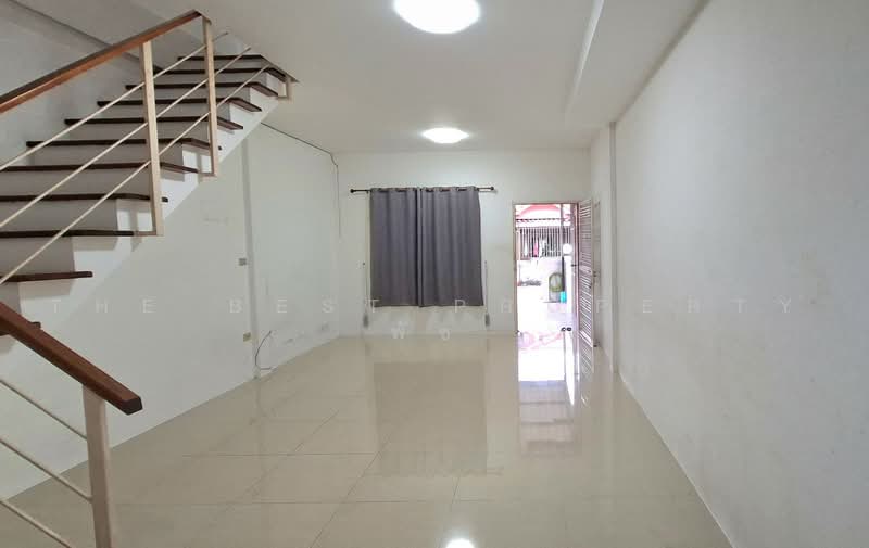 ปริณดา สุขประยูร, Chon Buri (Pattaya), Na Pa, Muang Chon Buri, Chon Buri (Pattaya), 2 Bedrooms, 100 sqm, Townhouse For Sale, by The Best Property พัช, 500496249 - DDproperty.com