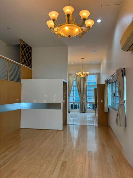 Baan Klang Krung Sathorn-Narathiwas, Bangkok, 599 Nonsi Road, Chong Nonsi, Yan Nawa, Bangkok, 4 Bedrooms, 320 sqm, Townhouse For Rent, by ทศวัฏฏ์ วิเศษสัมมาพันธ์, 500496281 - DDproperty.com