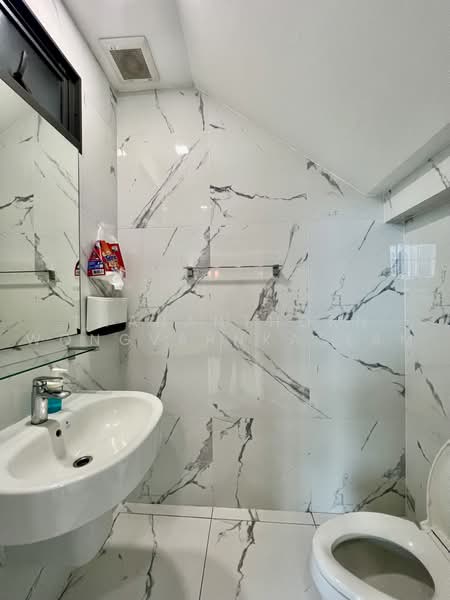 Patio Ratchayothin, Bangkok, Phahonyothin 32, Chan Kasem, Chatuchak, Bangkok, 3 Bedrooms, 263 sqm, Townhouse For Sale, by Thananthorn Wongvarnkaseam, 500496285 - DDproperty.com