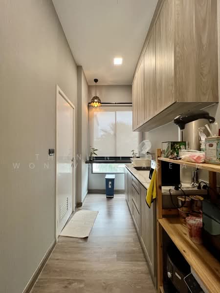 Patio Ratchayothin, Bangkok, Phahonyothin 32, Chan Kasem, Chatuchak, Bangkok, 3 Bedrooms, 263 sqm, Townhouse For Sale, by Thananthorn Wongvarnkaseam, 500496285 - DDproperty.com