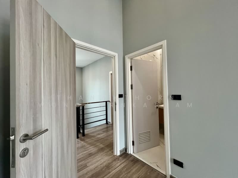 Patio Ratchayothin, Bangkok, Phahonyothin 32, Chan Kasem, Chatuchak, Bangkok, 3 Bedrooms, 263 sqm, Townhouse For Sale, by Thananthorn Wongvarnkaseam, 500496285 - DDproperty.com