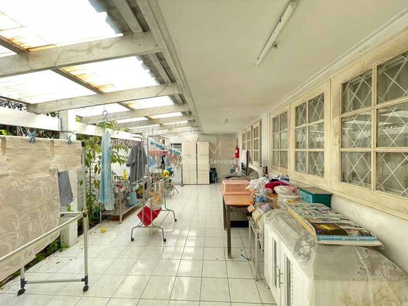 Panya Pattanakarn Village, Bangkok, Soi Phatthanakarn 30, Suan Luang, Bangkok, 4 Bedrooms, 350 sqm, Single Detached House For Sale, by HOME Real Estate Service, 500496331 - DDproperty.com