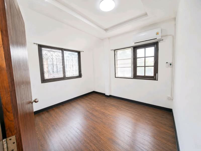 House Ladprao 83, Bangkok, ลาดพร้าว 83, Phlapphla, Wang Thonglang, Bangkok, 4 Bedrooms, 200 sqm, Single Detached House For Rent, by ปรินทร์ญาดา ชิณโชติ, 500496334 - DDproperty.com