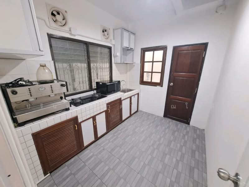 House Ladprao 83, Bangkok, ลาดพร้าว 83, Phlapphla, Wang Thonglang, Bangkok, 4 Bedrooms, 200 sqm, Single Detached House For Rent, by ปรินทร์ญาดา ชิณโชติ, 500496334 - DDproperty.com