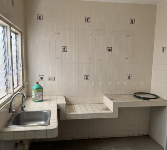 3-BR Townhouse, Bangkok, Phlapphla, Wang Thonglang, Bangkok, 3 Bedrooms, 263 sqm, Townhouse For Sale, by Tarit Chinsomboon, 500496344 - DDproperty.com