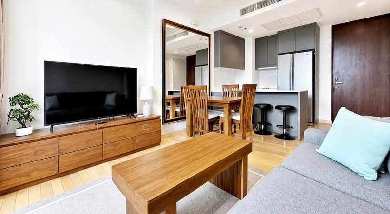 Siri At Sukhumvit, Bangkok, 902 Sukhumvit Road, Phra Kanong, Khlong Toei, Bangkok, 2 Bedrooms, 70 sqm, Condo For Sale, by Tarit Chinsomboon, 500496349 - DDproperty.com