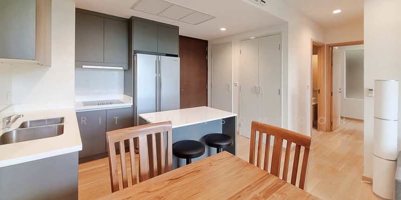 Siri At Sukhumvit, Bangkok, 902 Sukhumvit Road, Phra Kanong, Khlong Toei, Bangkok, 2 Bedrooms, 70 sqm, Condo For Sale, by Tarit Chinsomboon, 500496349 - DDproperty.com