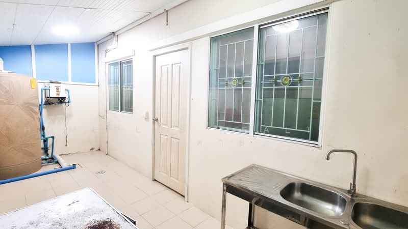 พฤกษา วิลล์ 40 ดอนเมือง-โลคัลโรด : Pruksa Ville 40 Donmuang-Local Road, ปทุมธานี, ถนนกำแพงเพชร 6, หลักหก, เมืองปทุมธานี, ปทุมธานี, 90 ตร.ม., ทาวน์เฮ้าส์ ขาย, โดย HOMEPLUS REALTY - คุณต่าย, 500496395 - DDproperty.com