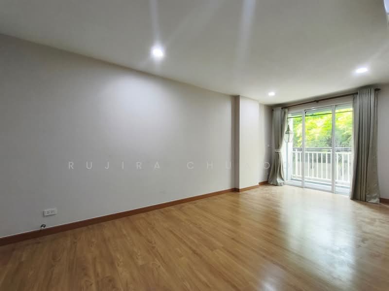Voque Sukhumvit 16, Bangkok, Soi Sukhumvit 16, Khlong Toei, Bangkok, 1 Bedroom, 48 sqm, Condo For Sale, by Rujira Chuaoon, 500496403 - DDproperty.com