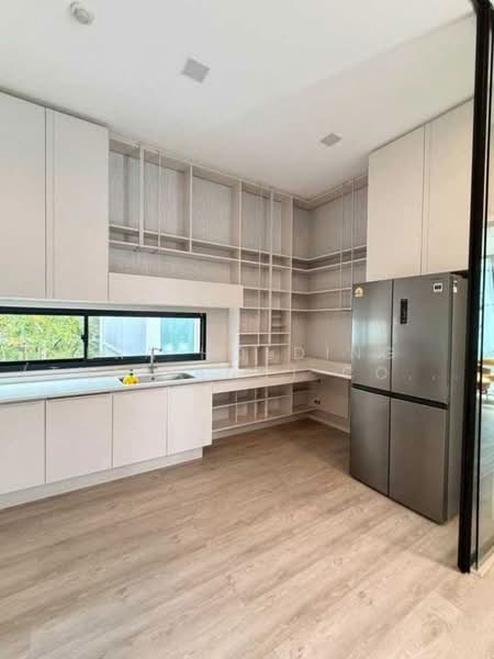 VIVE Krungthep Kreetha, Bangkok, Krungthep Kreetha Road, Saphan Sung, Bangkok, 4 Bedrooms, 426 sqm, Single Detached House For Rent, by ERA Holding (Thailand) Co., Ltd., 500496404 - DDproperty.com