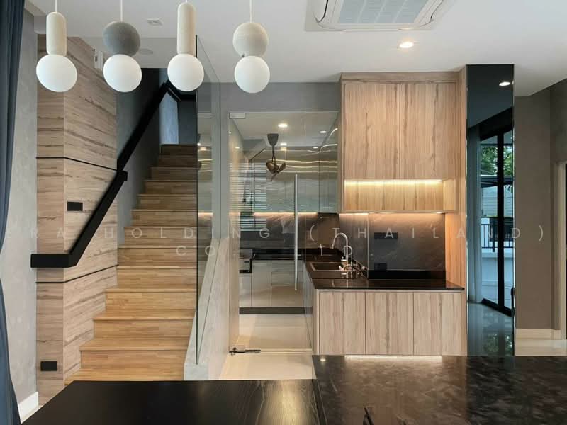 Baan Klang Muang Classe Ekkamai-Ramintra : บ้านกลางเมือง คลาสเซ่ เอกมัย-รามอินทรา, กรุงเทพ, ถนนสุคนธสวัสดิ์, ลาดพร้าว, กรุงเทพ, 241 ตร.ม., บ้านเดี่ยว ขาย, โดย ERA Holding (Thailand) Co., Ltd., 500496411 - DDproperty.com