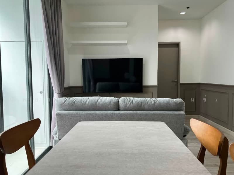IDEO MOBI Sukhumvit 81, Bangkok, 2097 Sukhumvit Road, Bang Chak, Phra Khanong, Bangkok, 2 Bedrooms, 42 sqm, Condo For Rent, by Nattayaporn Peumkul (Benz), 500496445 - DDproperty.com