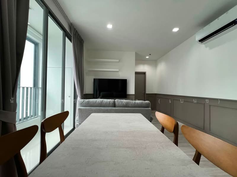 IDEO MOBI Sukhumvit 81, Bangkok, 2097 Sukhumvit Road, Bang Chak, Phra Khanong, Bangkok, 2 Bedrooms, 42 sqm, Condo For Rent, by Nattayaporn Peumkul (Benz), 500496445 - DDproperty.com
