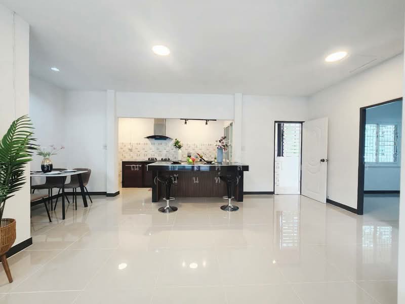 Temsiri Priva Nong Chok-Pracha Samran, Bangkok, 89/1 Prachasamran Road, Nong Chok, Bangkok, 6 Bedrooms, 200 sqm, Single Detached House For Sale, by นภัสศรณ์ วงศ์สินไทยกร (นันท์), 500496455 - DDproperty.com