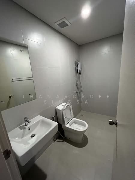 Siamese Blossom Phahol-Vibhavadi, Pathum Thani, Phahonyothin Road, Khlong Nung, Khlong Luang, Pathum Thani, 3 Bedrooms, 125 sqm, Townhouse For Rent, by Thanabordee Singsa, 500496571 - DDproperty.com