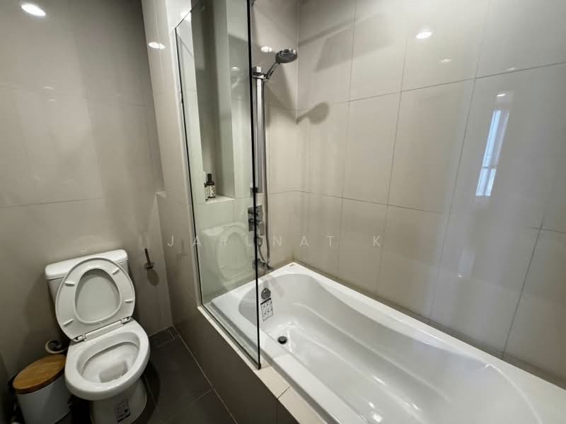 Oka Haus Sukhumvit 36, Bangkok, 3399 Rama 4 Road, Khong Tan, Khlong Toei, Bangkok, 1 Bedroom, 35 sqm, Condo For Rent, by Jarunat K, 500496613 - DDproperty.com
