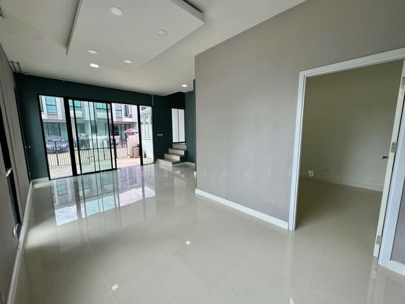 Chewa Home Suksawat Pracha U-Thit : ชีวาโฮม สุขสวัสดิ์-ประชาอุทิศ, สมุทรปราการ, ซอยประชาอุทิศ 90 ถนนประชาอุทิศ, บ้านคลองสวน, พระสมุทรเจดีย์, สมุทรปราการ, 146 ตร.ม., ทาวน์เฮ้าส์ ขาย, โดย สมโพธิ เทศวิรัช, 500496625 - DDproperty.com