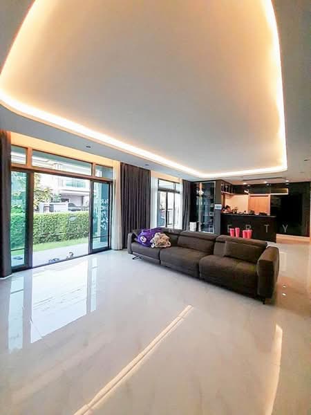 The Palm Krungthep Kreetha-Wongwaen, Bangkok, 29 Krungthep Kreetha Road, Saphan Sung, Bangkok, 4 Bedrooms, 308 sqm, Single Detached House For Rent, by Connex Property, 500496659 - DDproperty.com