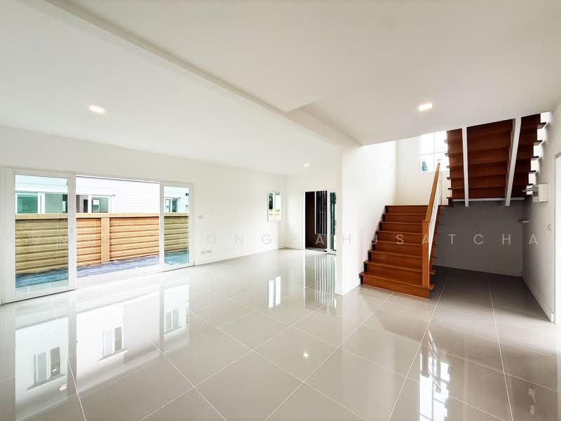 Pruksa Town Phetkasem 81, Bangkok, Soi Petchkasem 81, Nong Kham, Nong Khaem, Bangkok, 3 Bedrooms, 175 sqm, Single Detached House For Sale, by Sumit Thongpahusatcha, 500496757 - DDproperty.com