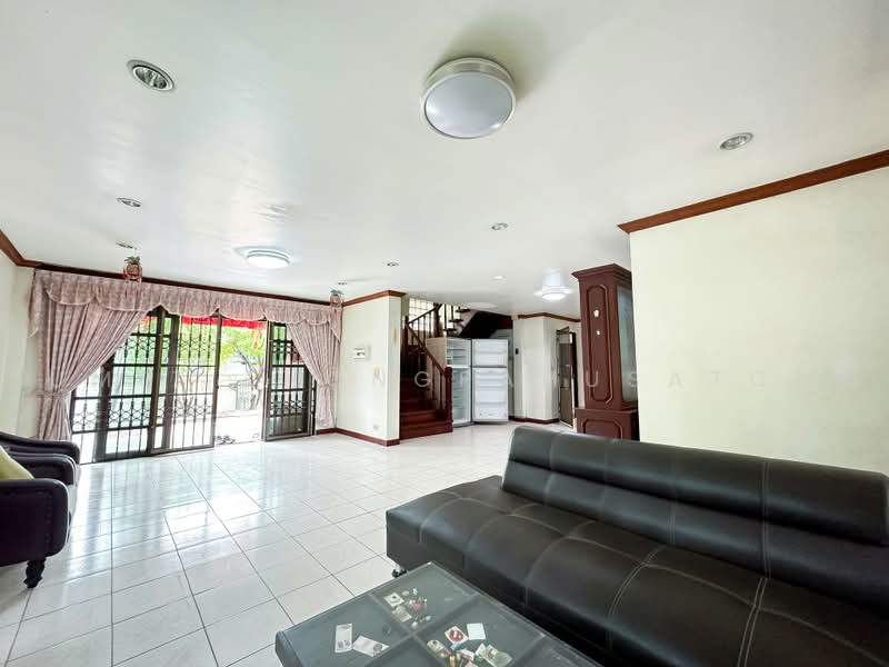 Chidchol Housing, Bangkok, Bang Waek Road, Bang Phai, Bang Khae, Bangkok, 4 Bedrooms, 270 sqm, Single Detached House For Sale, by Sumit Thongpahusatcha, 500496764 - DDproperty.com
