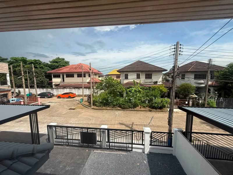 Baan Preecha, Nakhon Pathom, Phutthamonthon Sai 4 Road, Krathum Lom, Sam Phran, Nakhon Pathom, 4 Bedrooms, 200 sqm, Single Detached House For Sale, by Sumit Thongpahusatcha, 500496765 - DDproperty.com