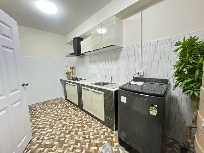 Grandity Sathupradit 2, Bangkok, Sathupradit Road, Bang Klo, Bang Kho Laem, Bangkok, 4 Bedrooms, 200 sqm, Townhouse For Sale, by Sumit Thongpahusatcha, 500496768 - DDproperty.com