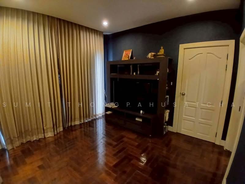 Kranwadee Phutthamonthon Sai 3, Bangkok, Phutthamonthon 3 Road, Bang Phai, Bang Khae, Bangkok, 3 Bedrooms, 300 sqm, Single Detached House For Sale, by Sumit Thongpahusatcha, 500496770 - DDproperty.com