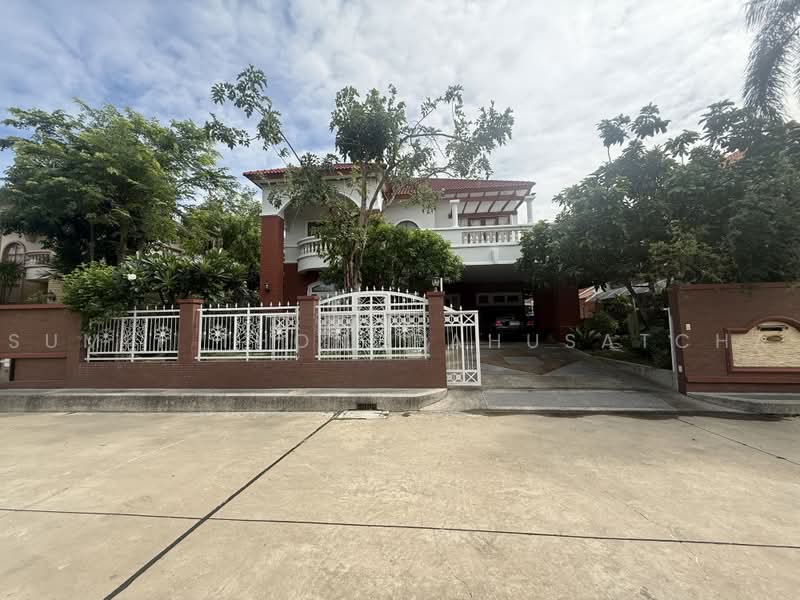 Kranwadee Phutthamonthon Sai 3, Bangkok, Phutthamonthon 3 Road, Bang Phai, Bang Khae, Bangkok, 3 Bedrooms, 300 sqm, Single Detached House For Sale, by Sumit Thongpahusatcha, 500496770 - DDproperty.com