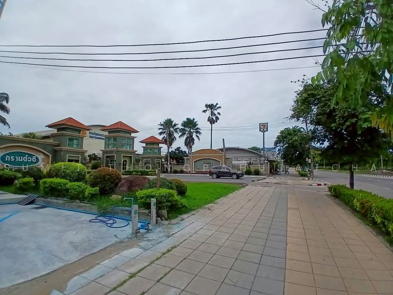 Kranwadee Phutthamonthon Sai 3, Bangkok, Phutthamonthon 3 Road, Bang Phai, Bang Khae, Bangkok, 3 Bedrooms, 300 sqm, Single Detached House For Sale, by Sumit Thongpahusatcha, 500496770 - DDproperty.com