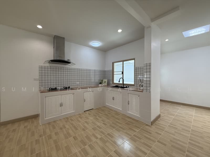 Baan Preecha : บ้านปรีชา, นครปฐม, ถนน พุทธมณฑลสาย 4, กระทุ่มล้ม, สามพราน, นครปฐม, 150 ตร.ม., บ้านเดี่ยว ขาย, โดย Sumit Thongpahusatcha, 500496772 - DDproperty.com