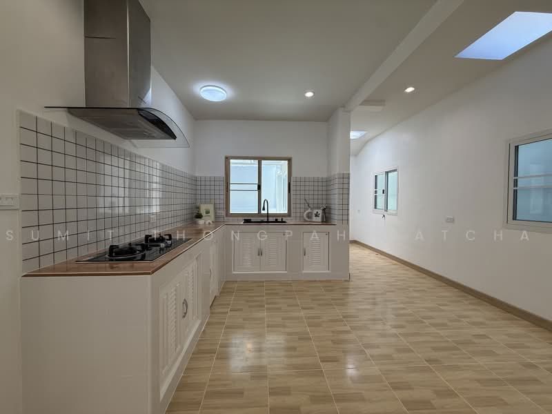 Baan Preecha, Nakhon Pathom, Phutthamonthon Sai 4 Road, Krathum Lom, Sam Phran, Nakhon Pathom, 3 Bedrooms, 150 sqm, Single Detached House For Sale, by Sumit Thongpahusatcha, 500496772 - DDproperty.com