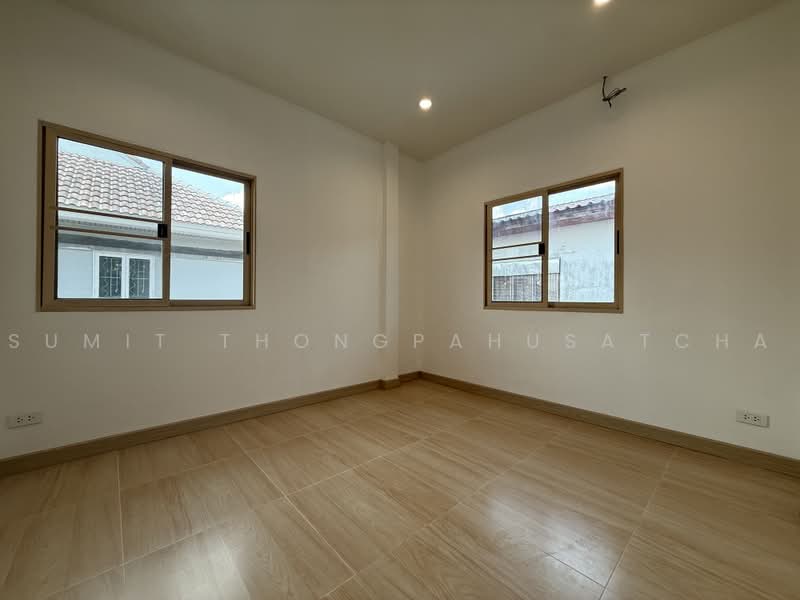 Baan Preecha, Nakhon Pathom, Phutthamonthon Sai 4 Road, Krathum Lom, Sam Phran, Nakhon Pathom, 3 Bedrooms, 150 sqm, Single Detached House For Sale, by Sumit Thongpahusatcha, 500496772 - DDproperty.com