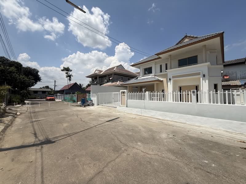 Baan Preecha, Nakhon Pathom, Phutthamonthon Sai 4 Road, Krathum Lom, Sam Phran, Nakhon Pathom, 3 Bedrooms, 150 sqm, Single Detached House For Sale, by Sumit Thongpahusatcha, 500496772 - DDproperty.com