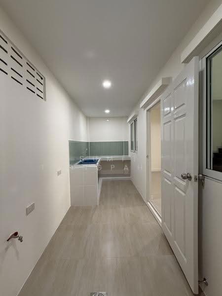 Prinyaluck Light Rama 5, Nonthaburi, Bang Krang, Muang Nonthaburi, Nonthaburi, 3 Bedrooms, 150 sqm, Townhouse For Sale, by Sumit Thongpahusatcha, 500496778 - DDproperty.com