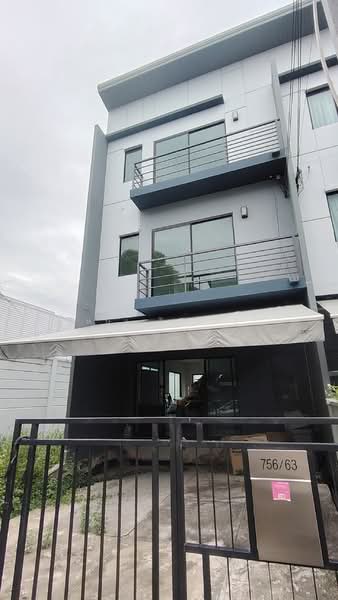 Baan Klang Muang Rama 9-On Nut : บ้านกลางเมือง พระราม 9-อ่อนนุช, กรุงเทพ, ถนนกรุงเทพ-ชลบุรี สายใหม่, ประเวศ, ประเวศ, กรุงเทพ, 145 ตร.ม., ทาวน์เฮ้าส์ ขาย, โดย เหน่ง วินเนอร์, 500496806 - DDproperty.com