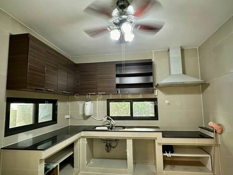 4-BR House, Bangkok, Bang Prom, Taling Chan, Bangkok, 4 Bedrooms, 227 sqm, Single Detached House For Sale, by Chotika Rakrungrueang, 500496820 - DDproperty.com