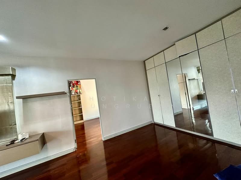 4-BR House, Bangkok, Bang Prom, Taling Chan, Bangkok, 4 Bedrooms, 227 sqm, Single Detached House For Sale, by Chotika Rakrungrueang, 500496820 - DDproperty.com
