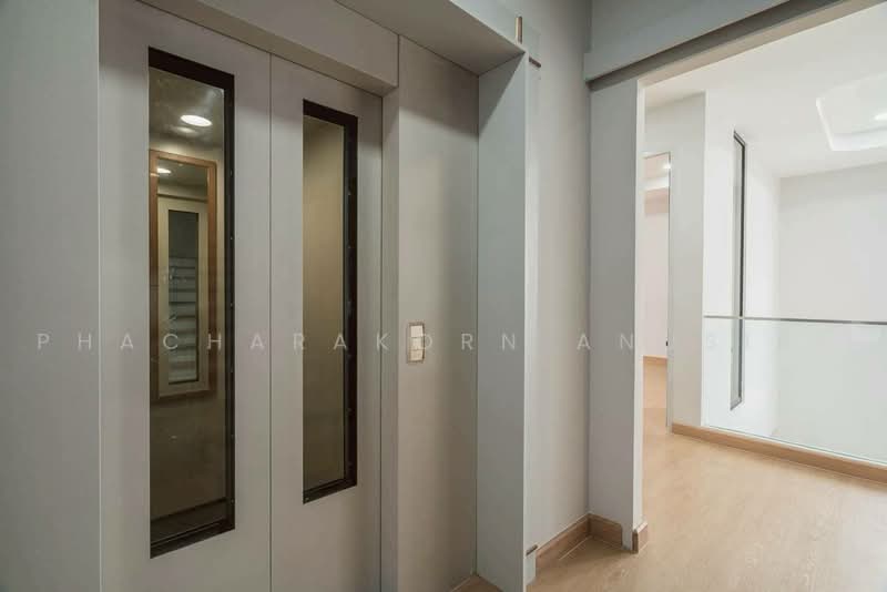 undefined, Bangkok, Khlong Song Ton Nun, Lat Krabang, Bangkok, 4 Bedrooms, 400 sqm, Single Detached House For Sale, by Phacharakorn Anusiri, 500496825 - DDproperty.com