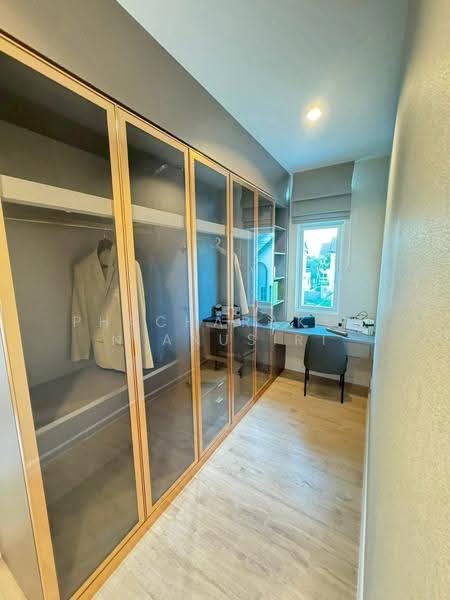 Saransiri Chatuchot, Bangkok, O-Ngoen, Sai Mai, Bangkok, 4 Bedrooms, 244 sqm, Single Detached House For Rent, by Phacharakorn Anusiri, 500496830 - DDproperty.com