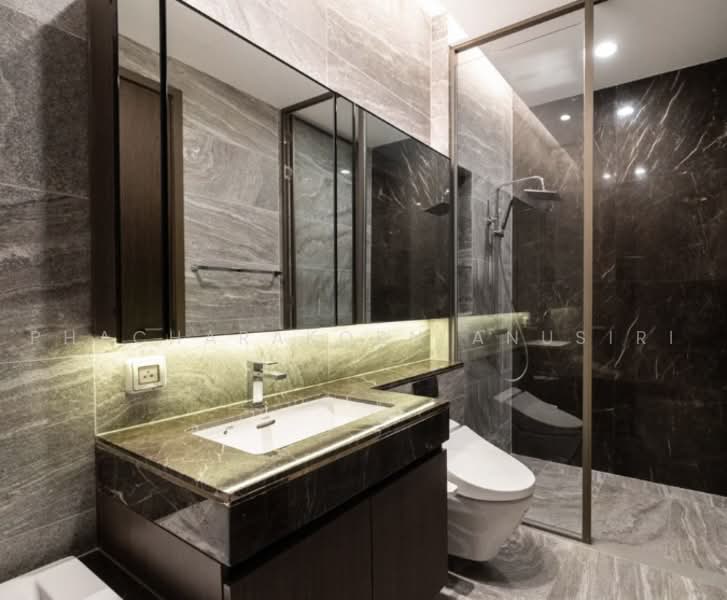 The Esse Sukhumvit 36, Bangkok, Soi Sukhumvit 36, Sukhumvit Road, Phra Kanong, Khlong Toei, Bangkok, 1 Bedroom, 39 sqm, Condo For Rent, by Phacharakorn Anusiri, 500496835 - DDproperty.com