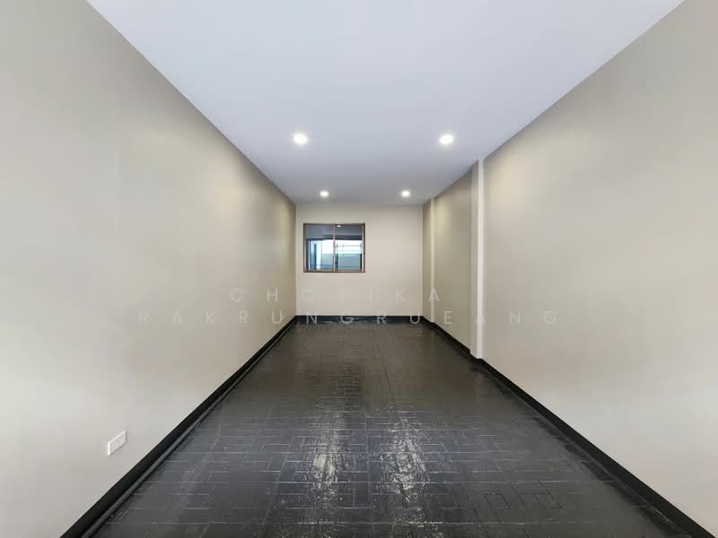 4-BR Townhouse, Bangkok, Bang Bamru, Bang Phlat, Bangkok, 4 Bedrooms, 380 sqm, Townhouse For Rent, by Chotika   Rakrungrueang, 500496884 - DDproperty.com